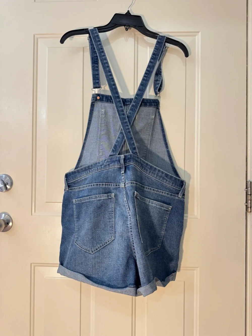 Old Navy Women’s Blue Denim Short Overalls - Size L - Picture 3 of 3